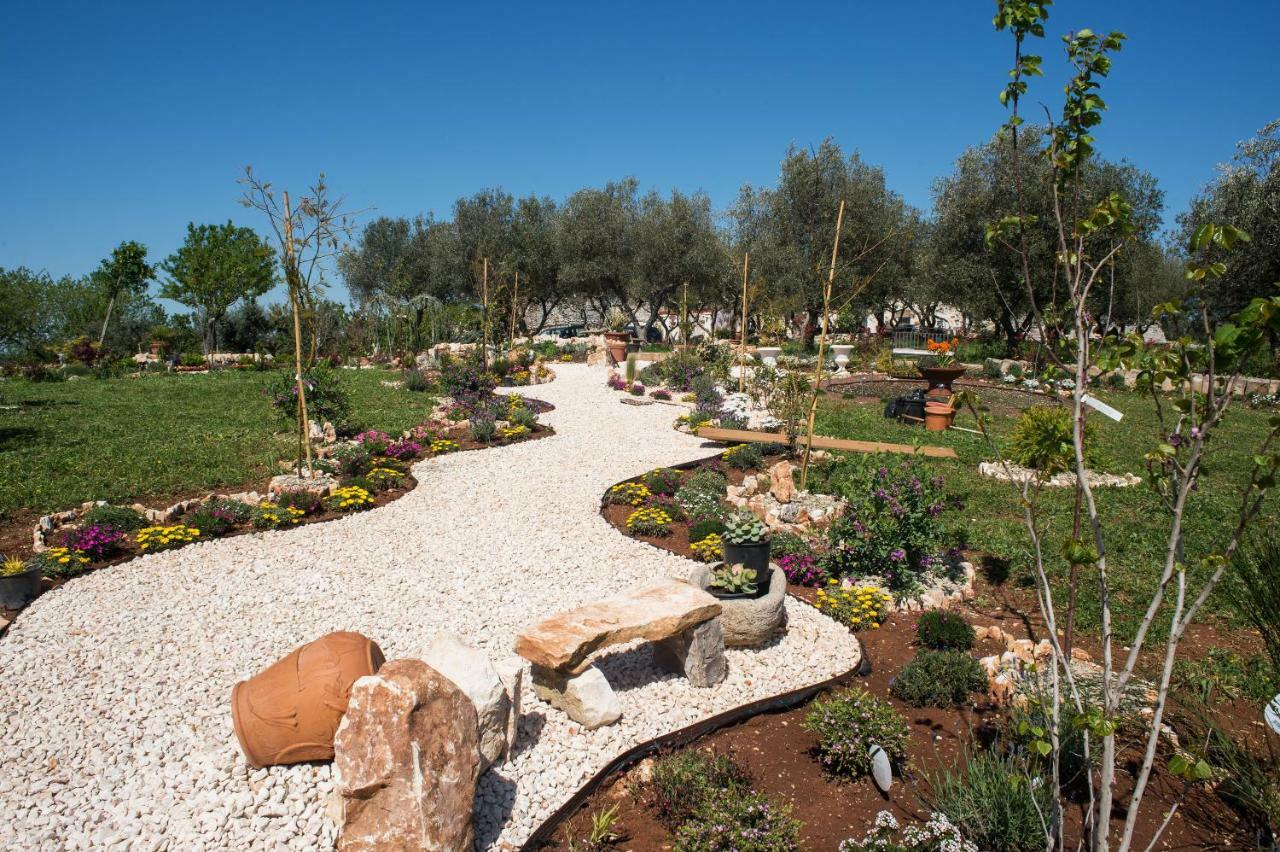 16 Trulli E Giardini Apartment Alberobello Ngoại thất bức ảnh