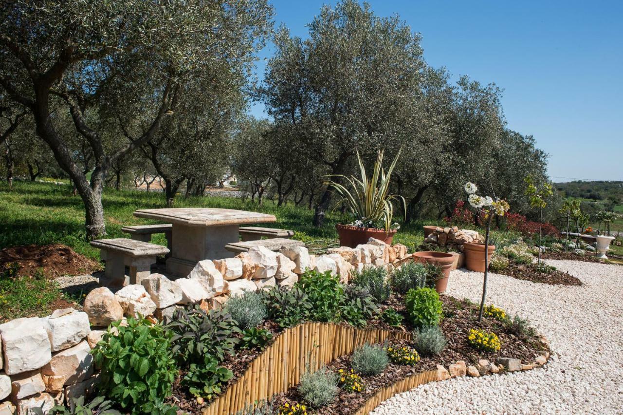 16 Trulli E Giardini Apartment Alberobello Ngoại thất bức ảnh