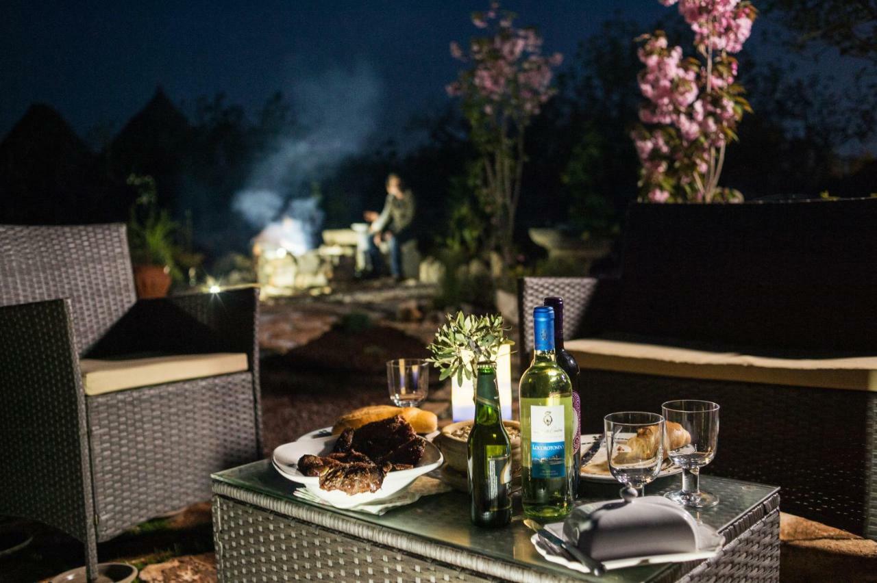 16 Trulli E Giardini Apartment Alberobello Ngoại thất bức ảnh